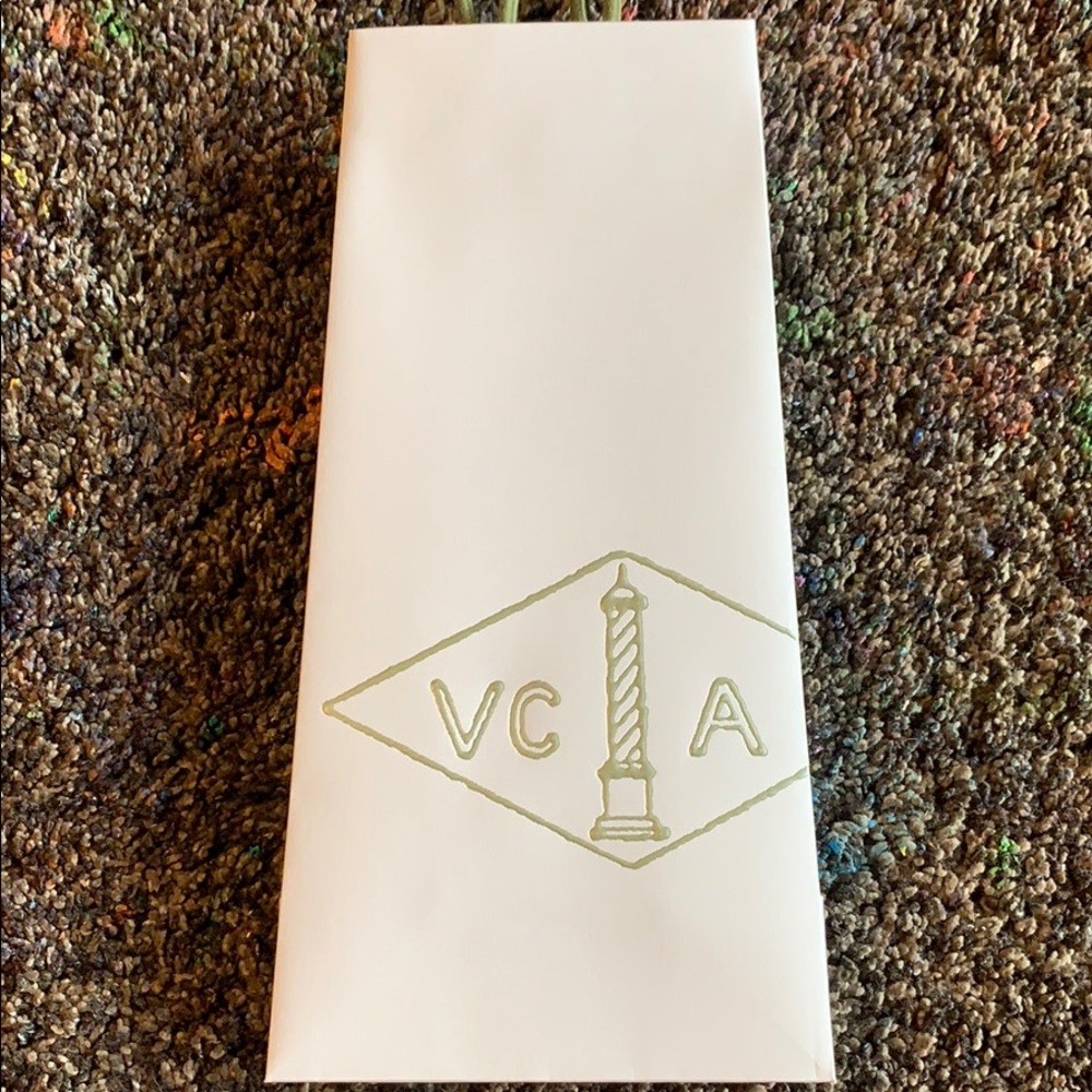 Van Cleef & Arpels Paper Bag - Picture 2 of 5